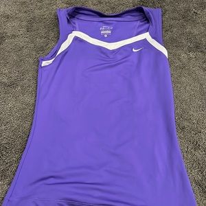Nike top
